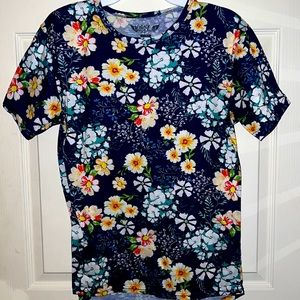 Women’s floral navy blue top